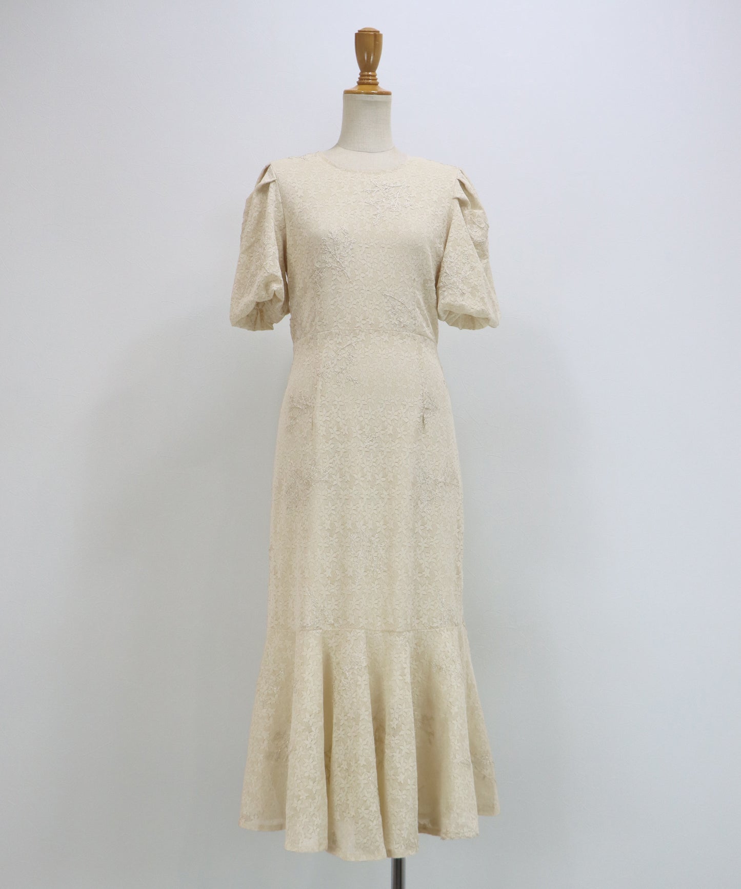 バックリボンマーメイドドレス