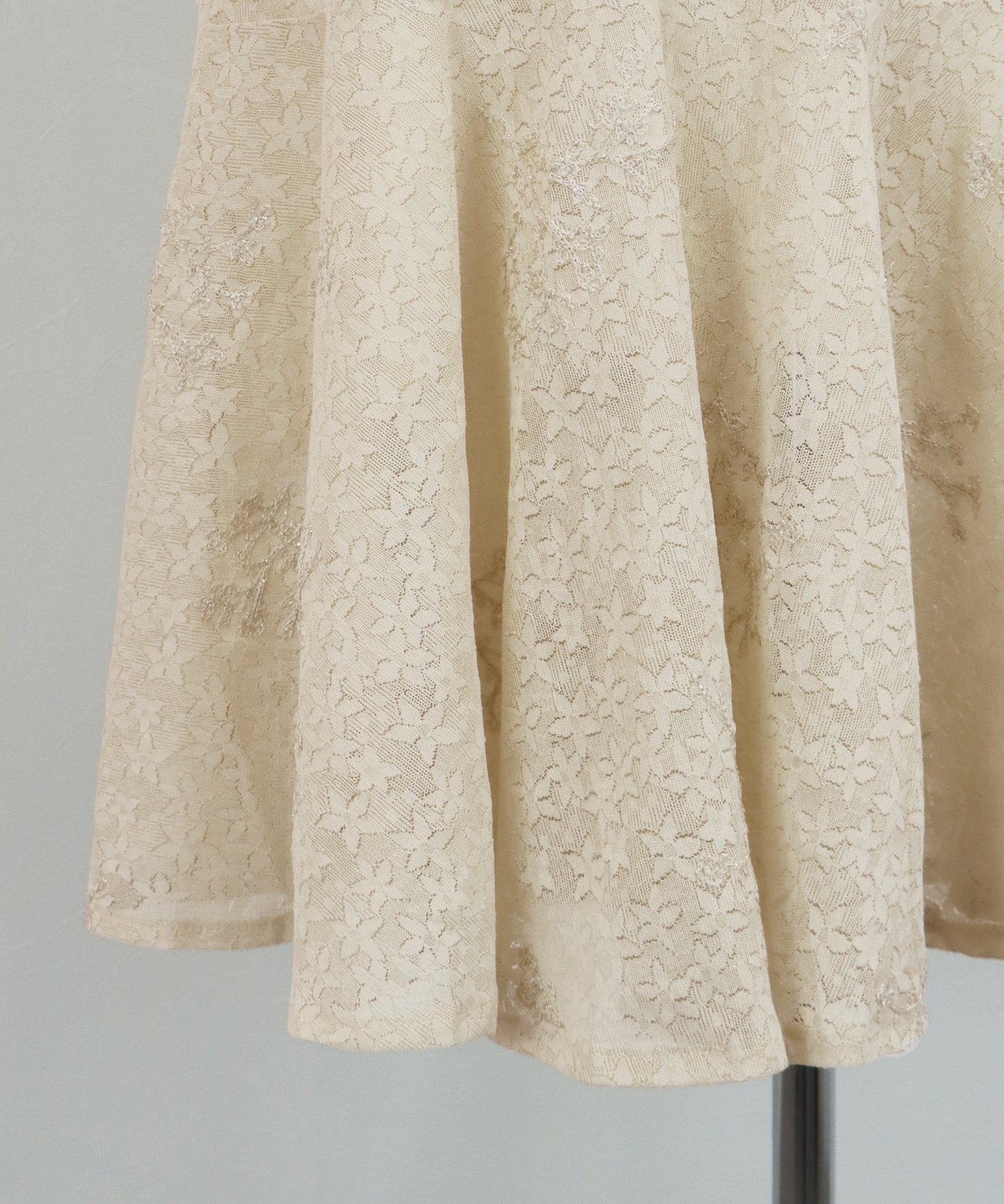 バックリボンマーメイドドレス