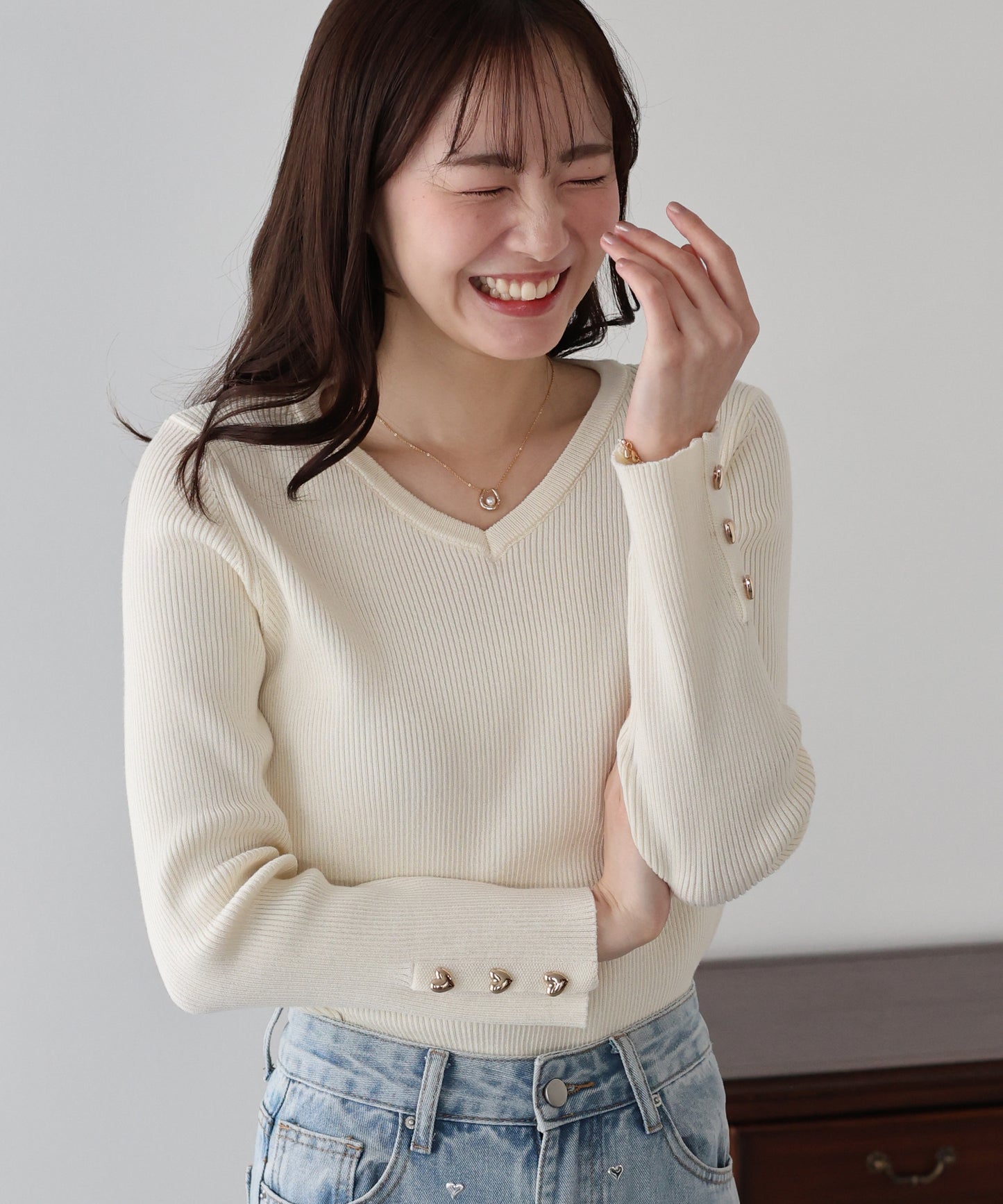 ハートボタンニット