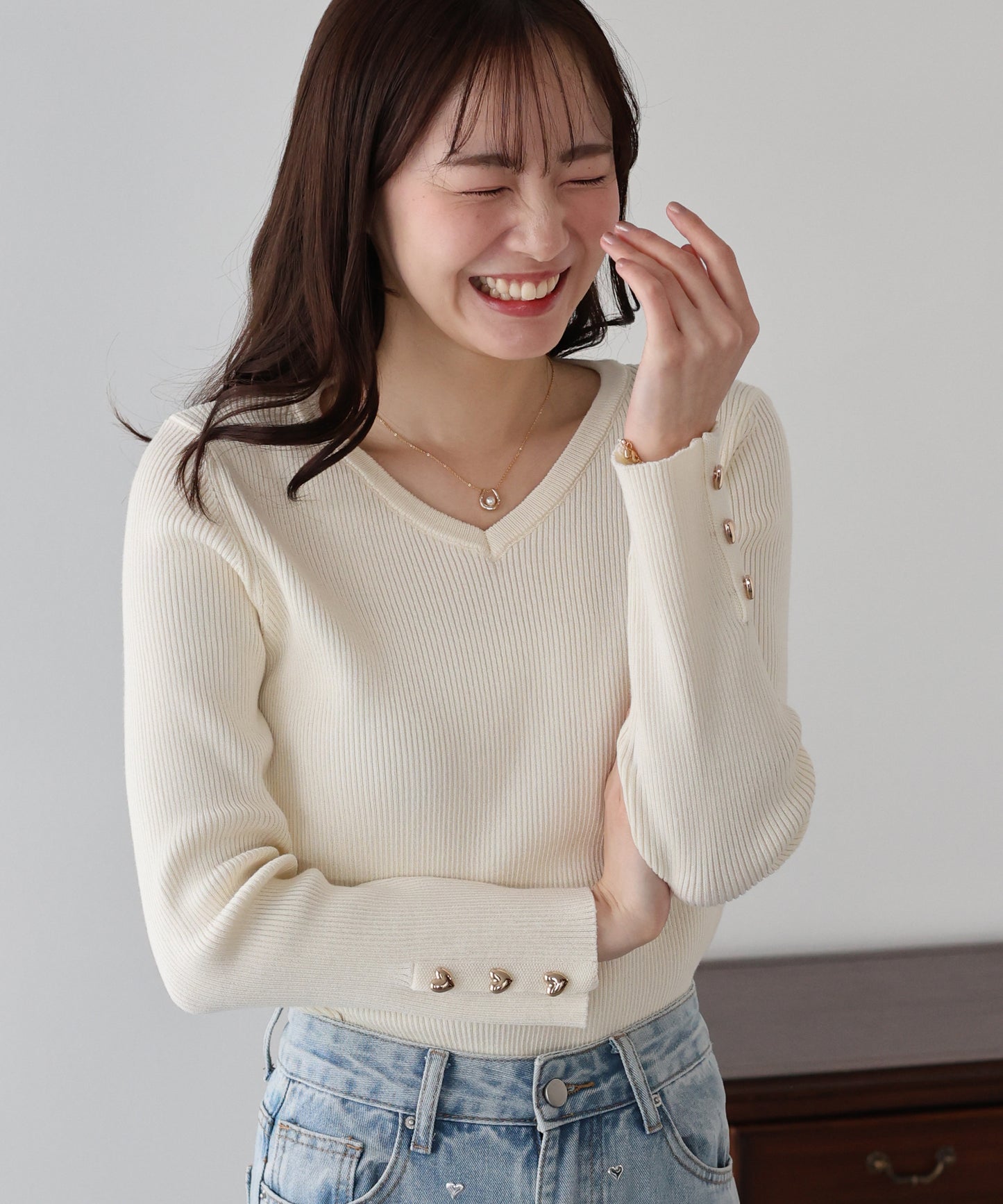 ハートボタンニット