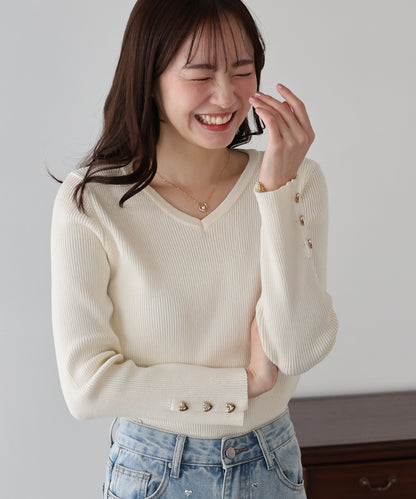 ハートボタンニット