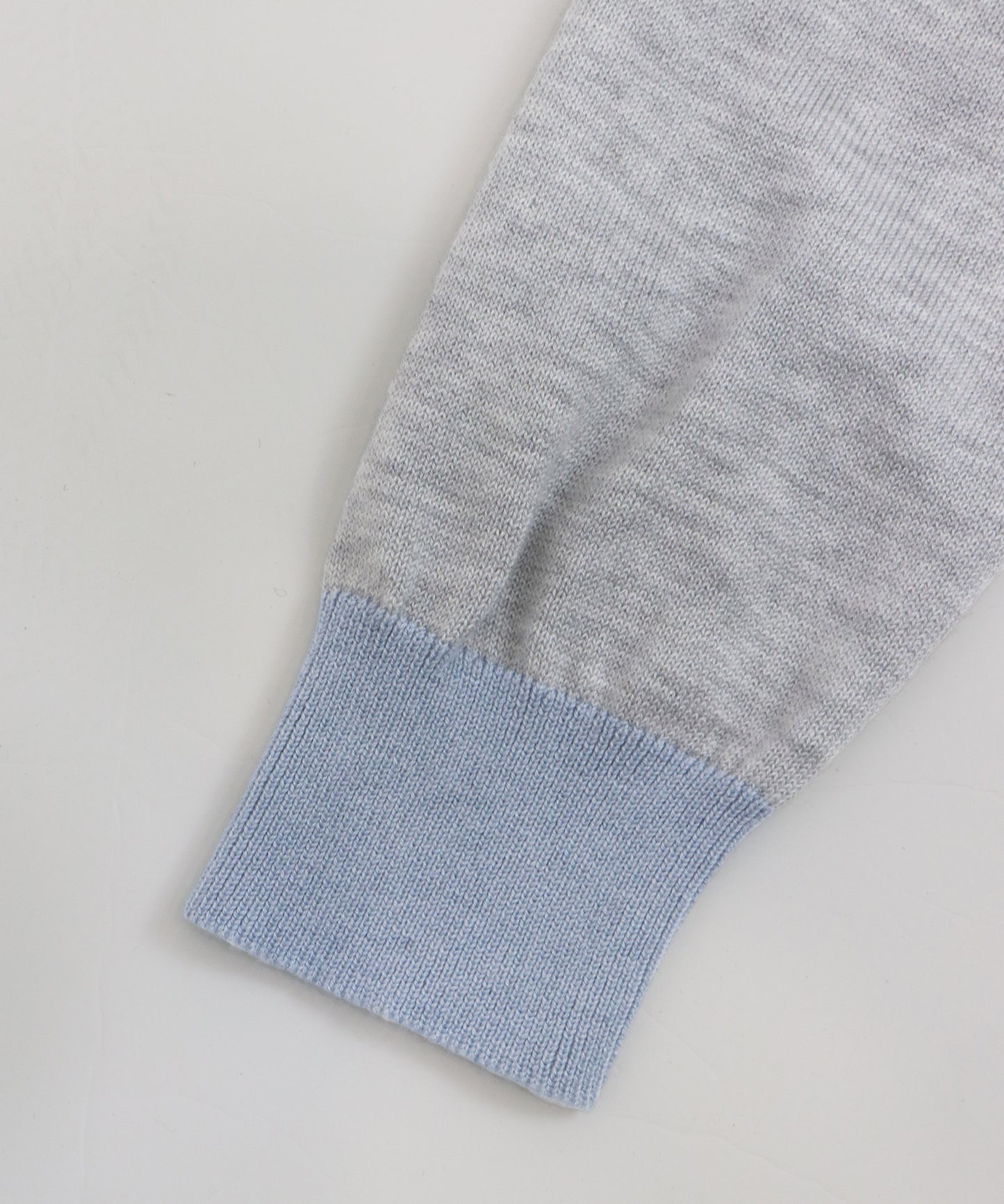 バイカラーカーディガン