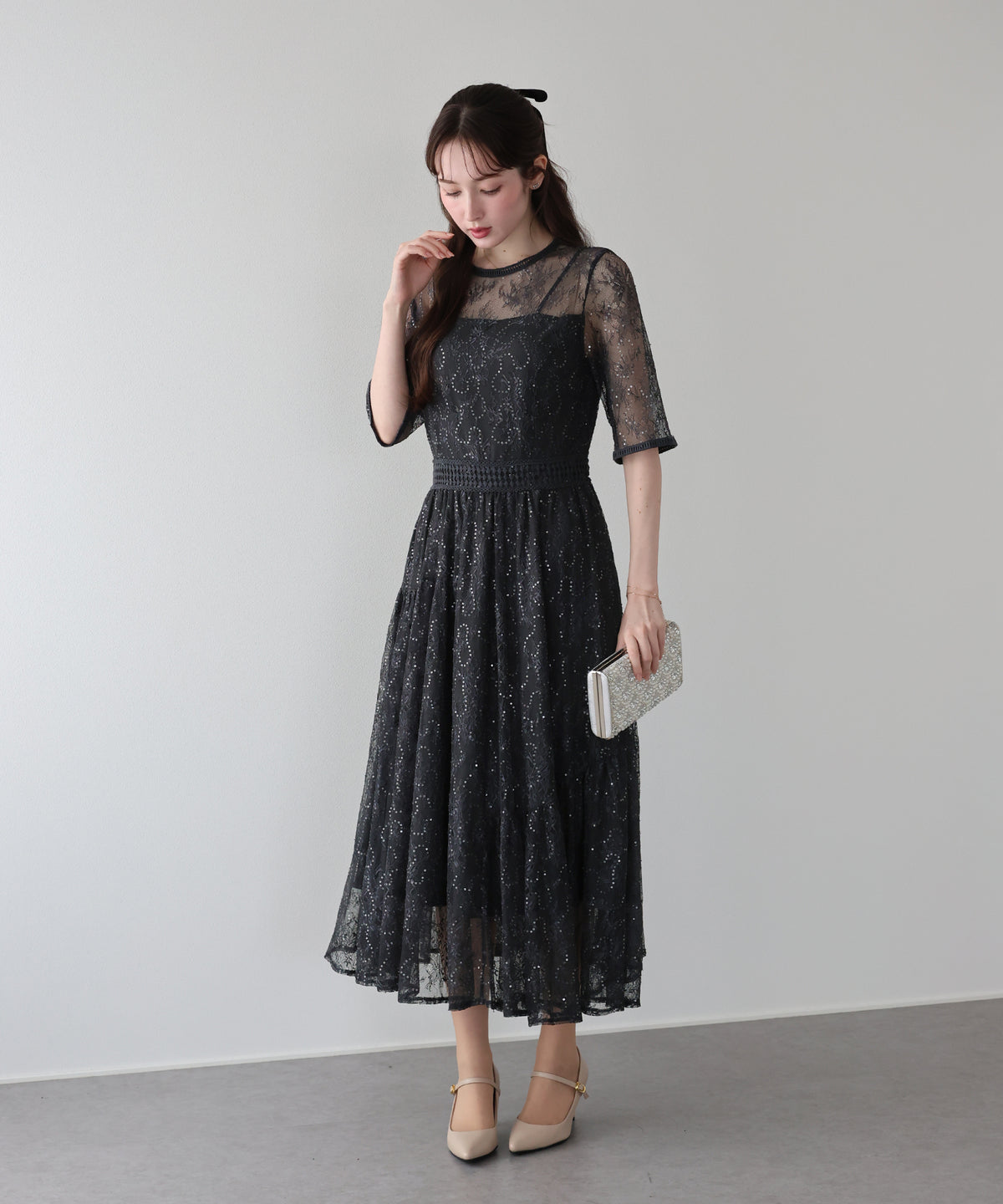 【早割5％OFF】スパンコール刺繍レースドレス
