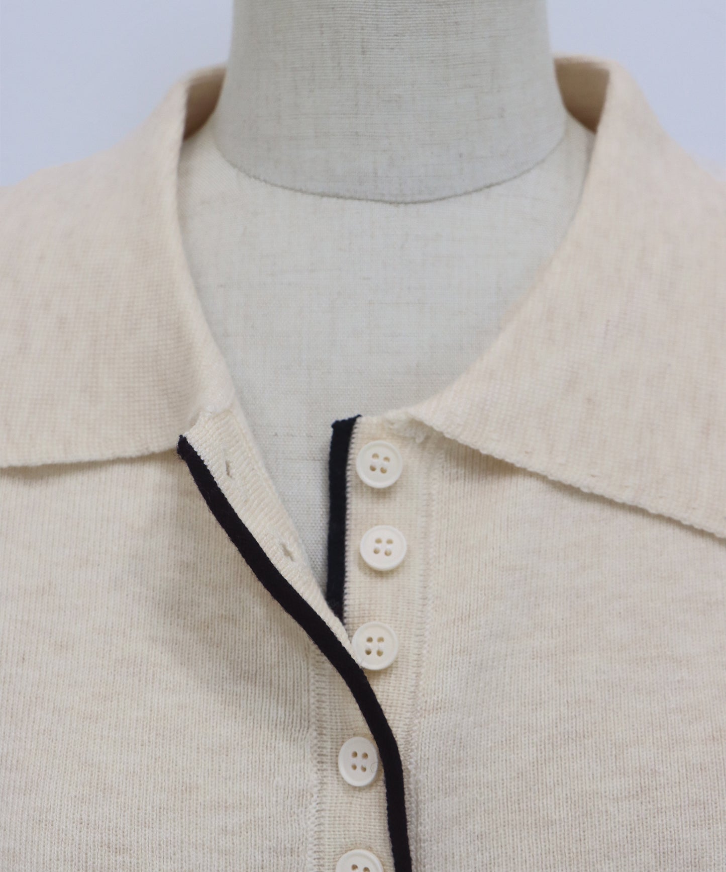 バイカラーポロ襟ニット