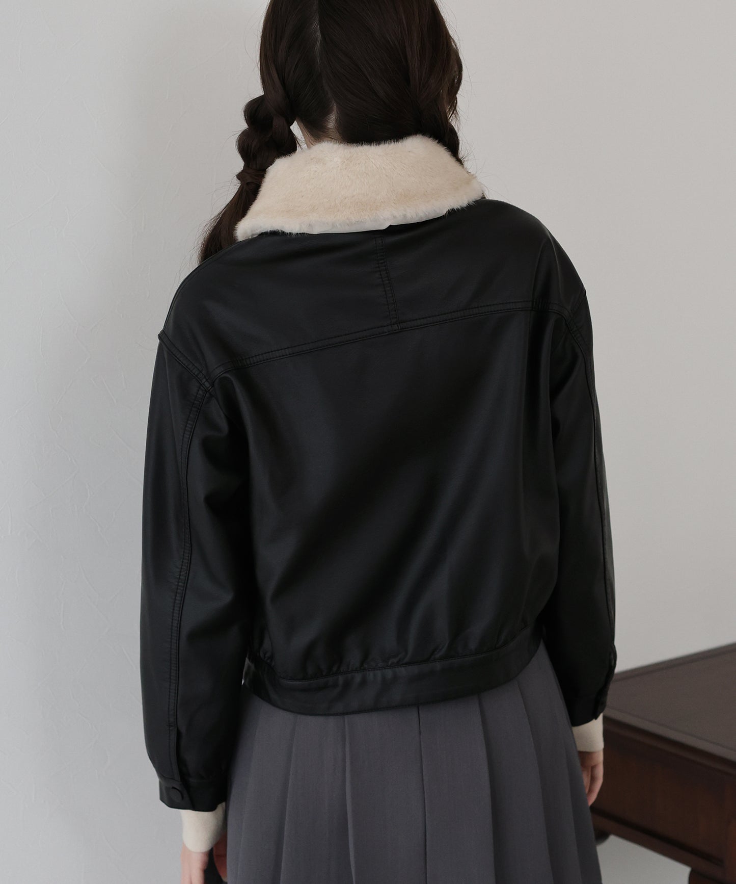 ファー付きフェイクレザーブルゾン