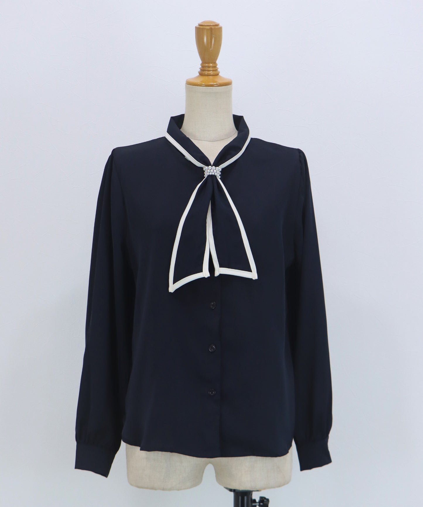 【早割5％OFF】パールバイカラーボウタイブラウス