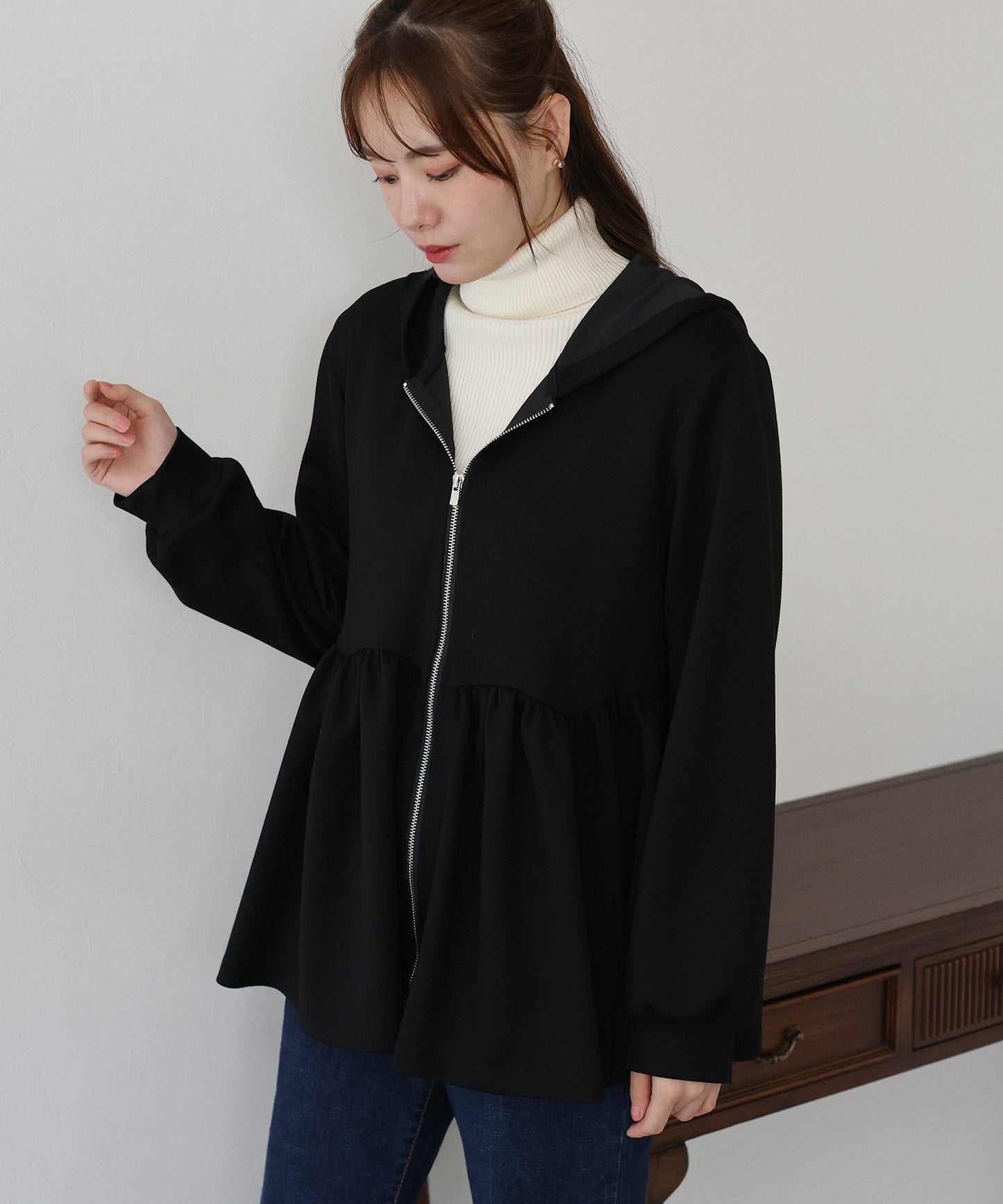 【早割5％OFF】ペプラムパーカー