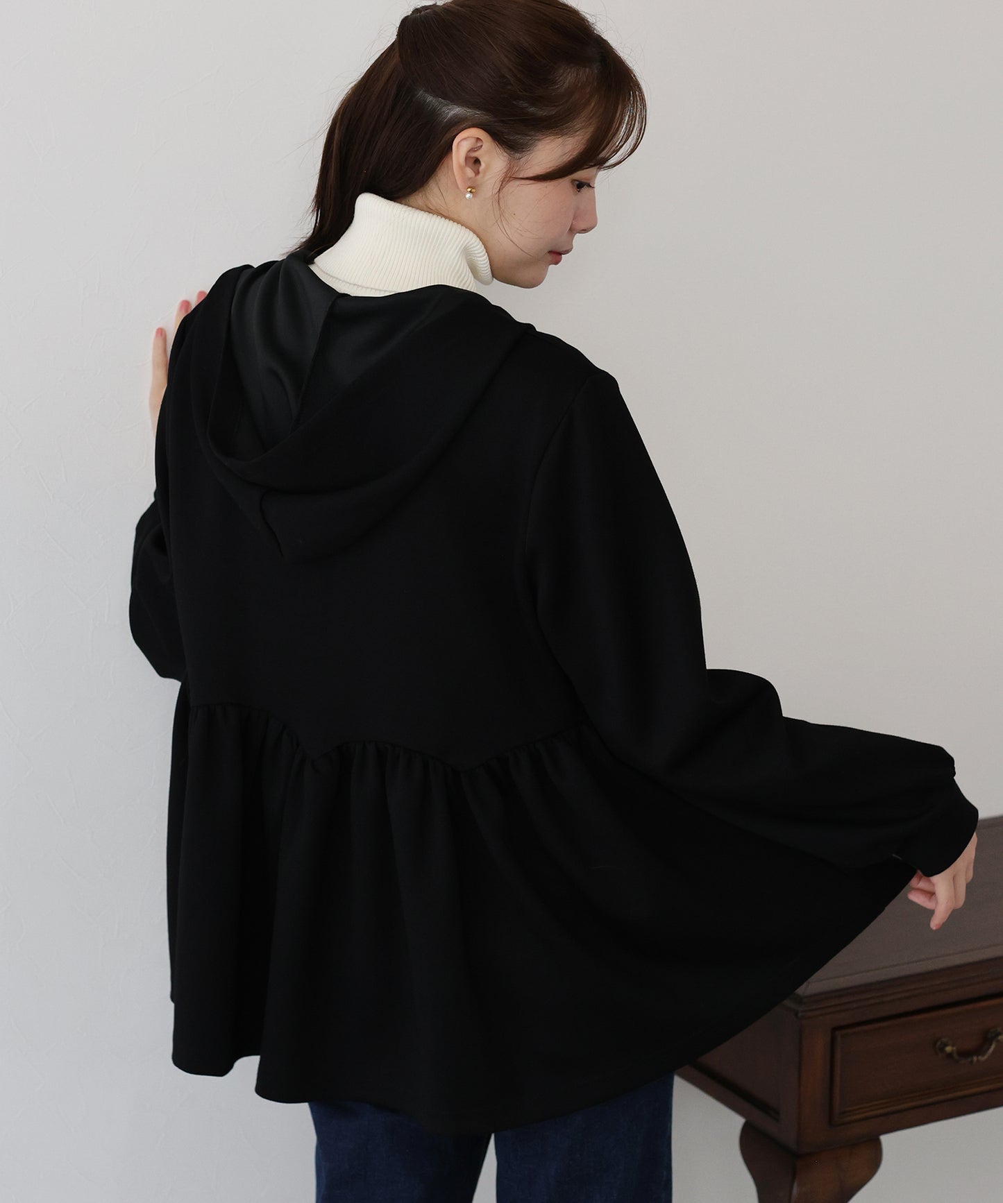 【早割5％OFF】ペプラムパーカー