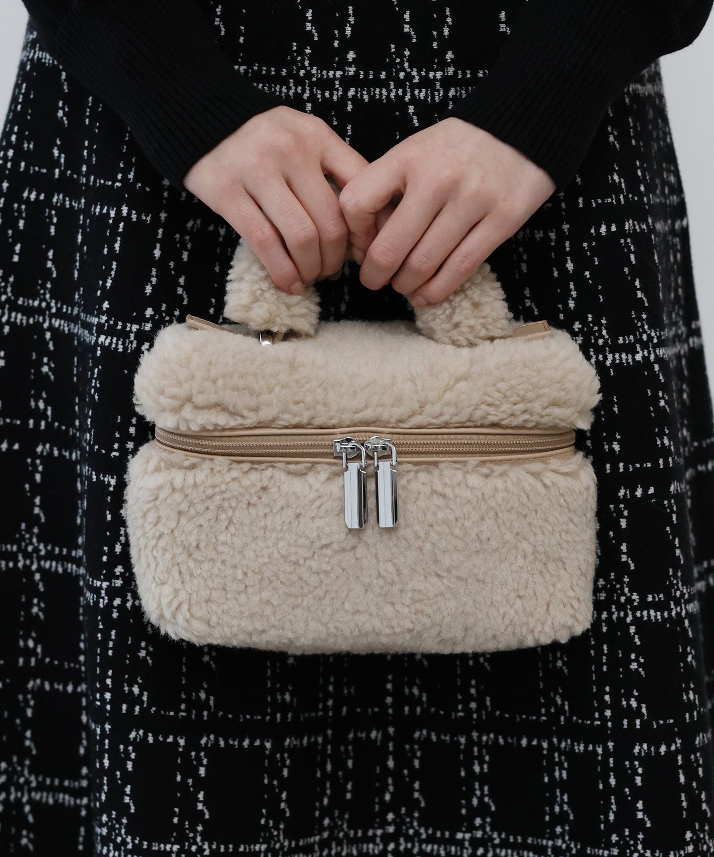 ボアバニティバッグ