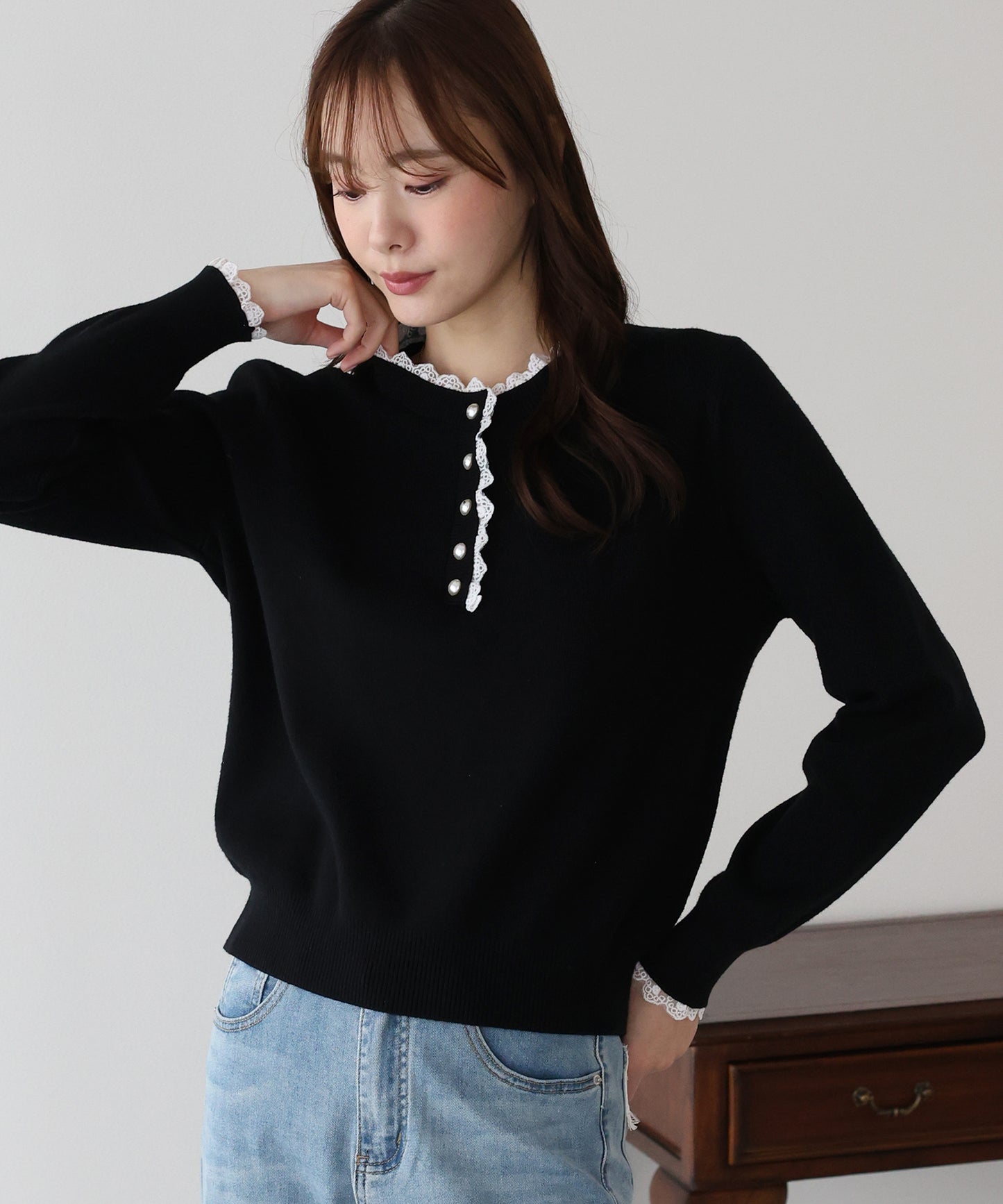 レースパールボタンニット