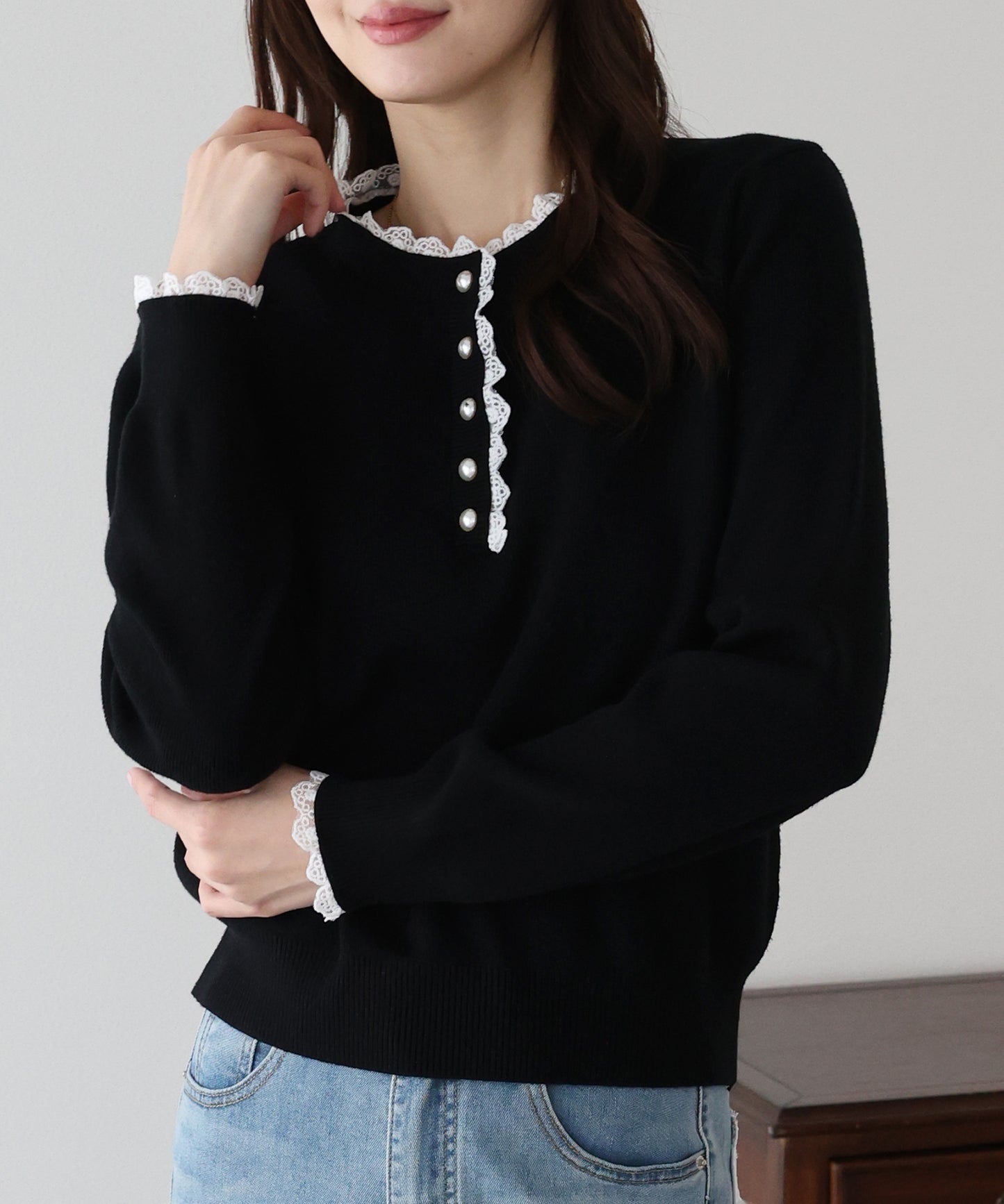 レースパールボタンニット