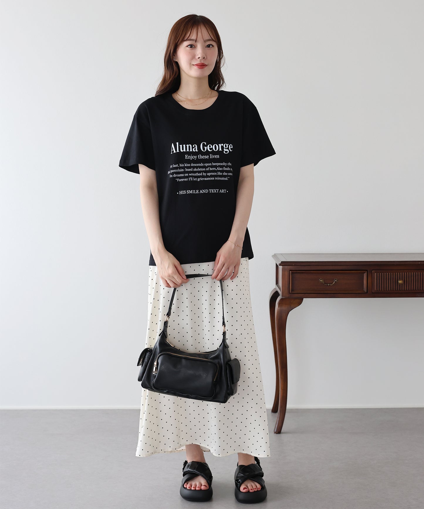 【SALE】レタリングロゴ Tシャツ【メール便】