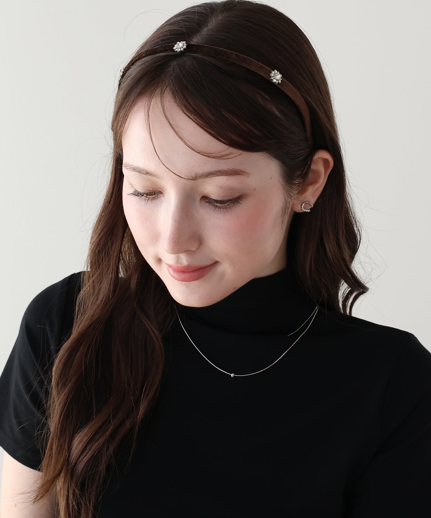ビジューモチーフベロアカチューシャ【メール便】