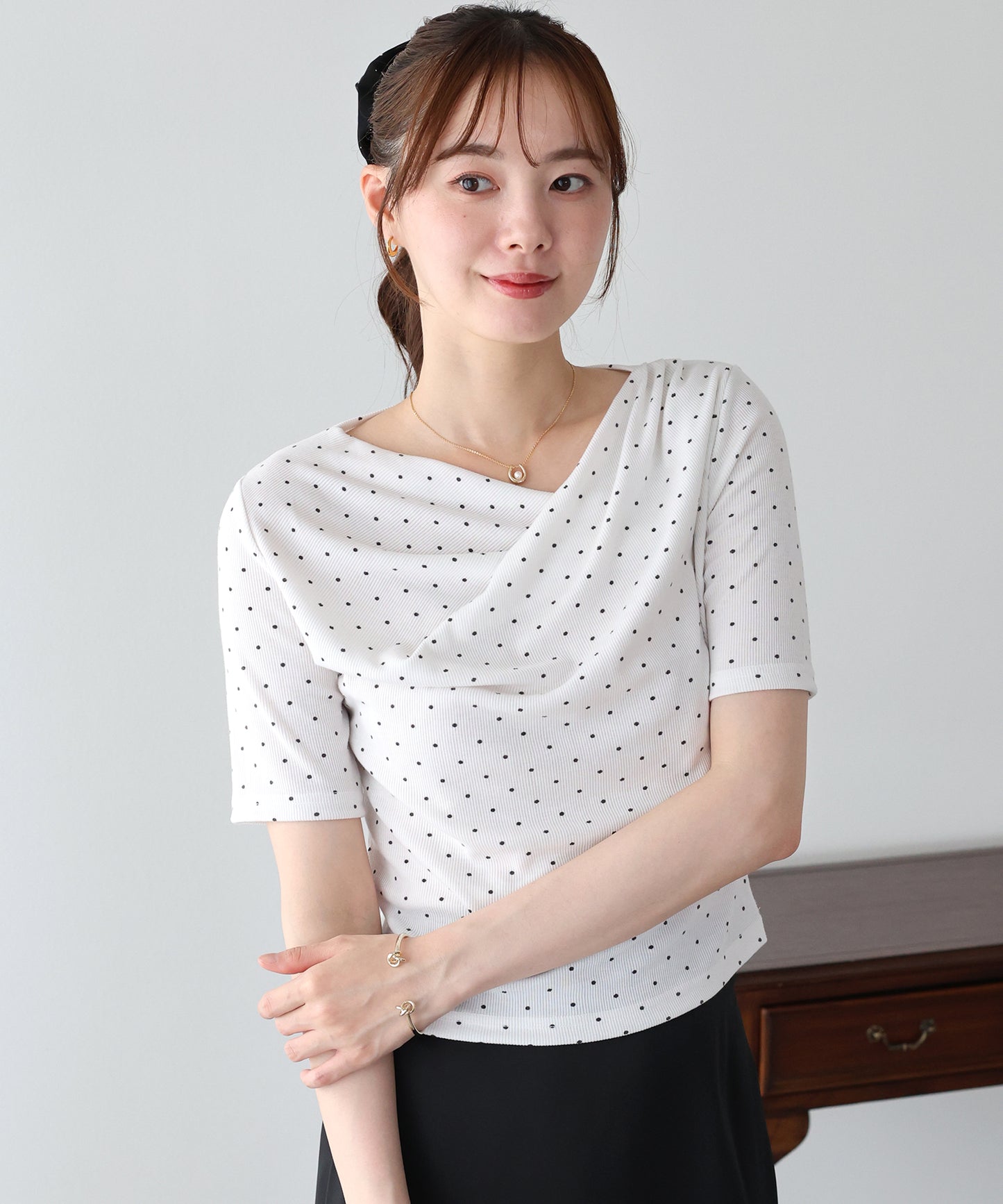 【早割5％OFF】ドットドレープネックリブTシャツ【メール便】