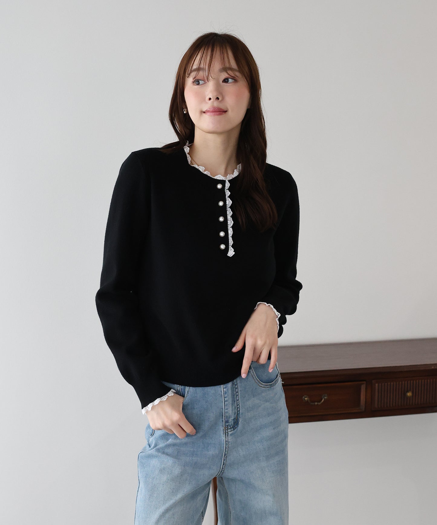 レースパールボタンニット