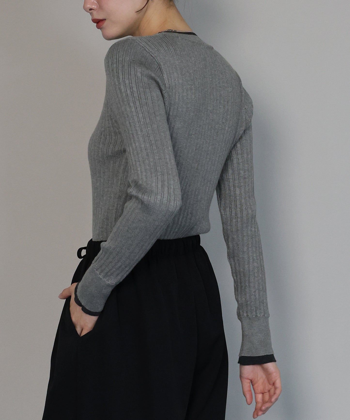 レイヤードランダムリブニット[ J by blue ]