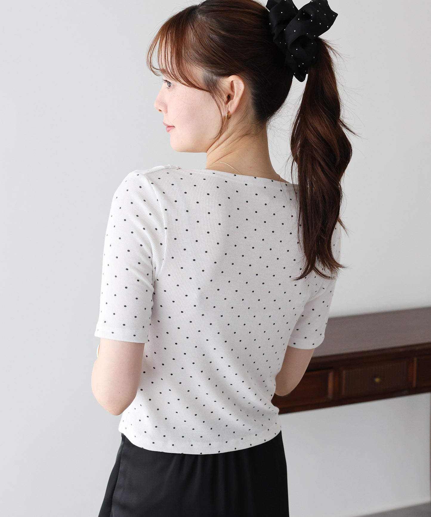 【早割5％OFF】ドットドレープネックリブTシャツ【メール便】