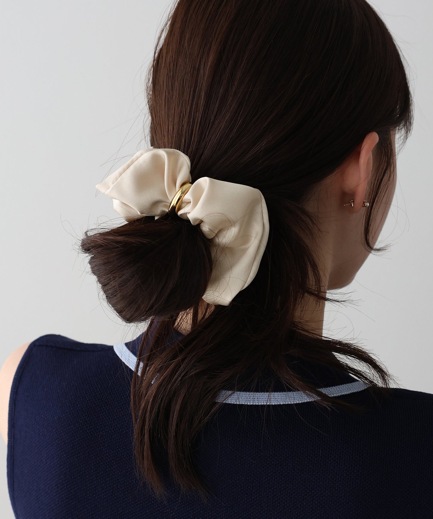 【早割5％OFF】メタルリングサテンシュシュ【ネコポス】