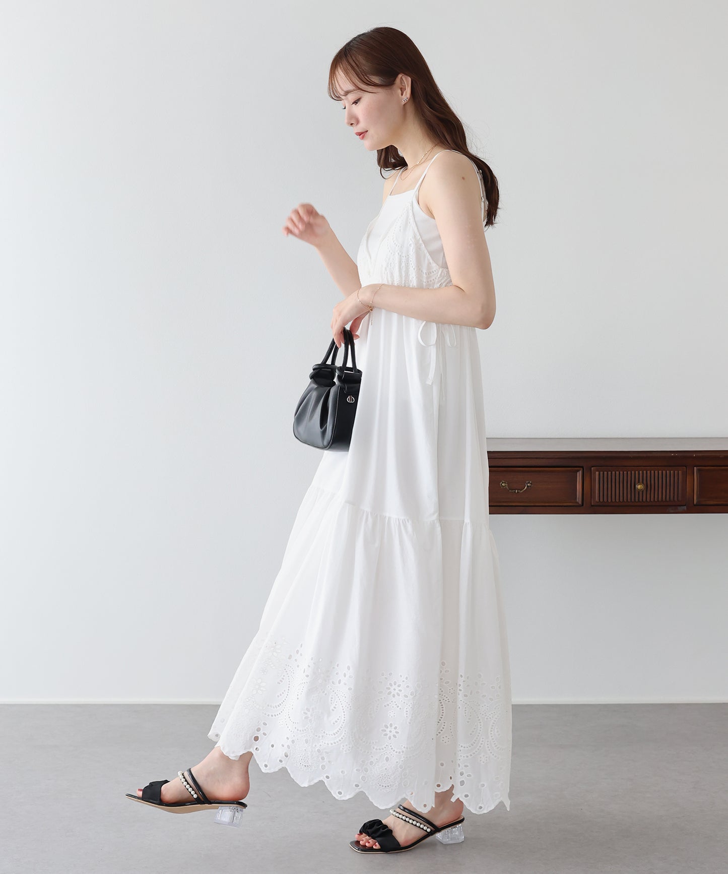 【早割5％OFF】《ショート＆ミディアム選べる着丈》コットンレースサイドリボンキャミワンピース