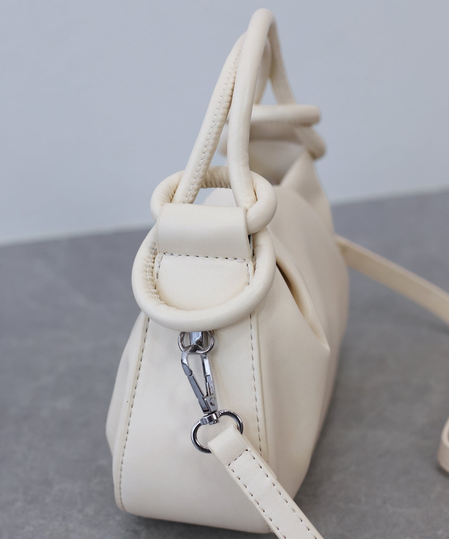 2wayラウンドコンパクトハンドバッグ