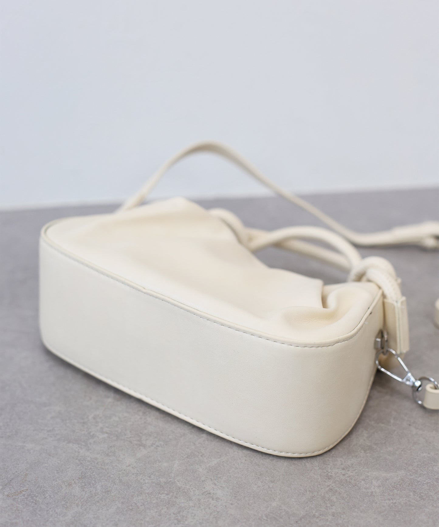 2wayラウンドコンパクトハンドバッグ