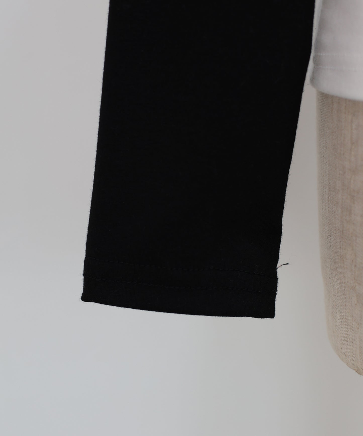 オフショルダーカットソー【ネコポス】