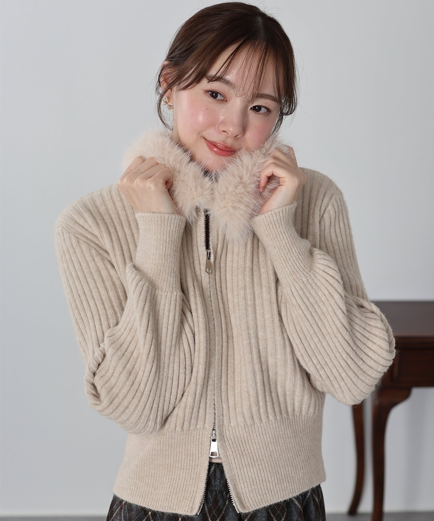 【早割5％OFF】ファー襟ダブルジップニット