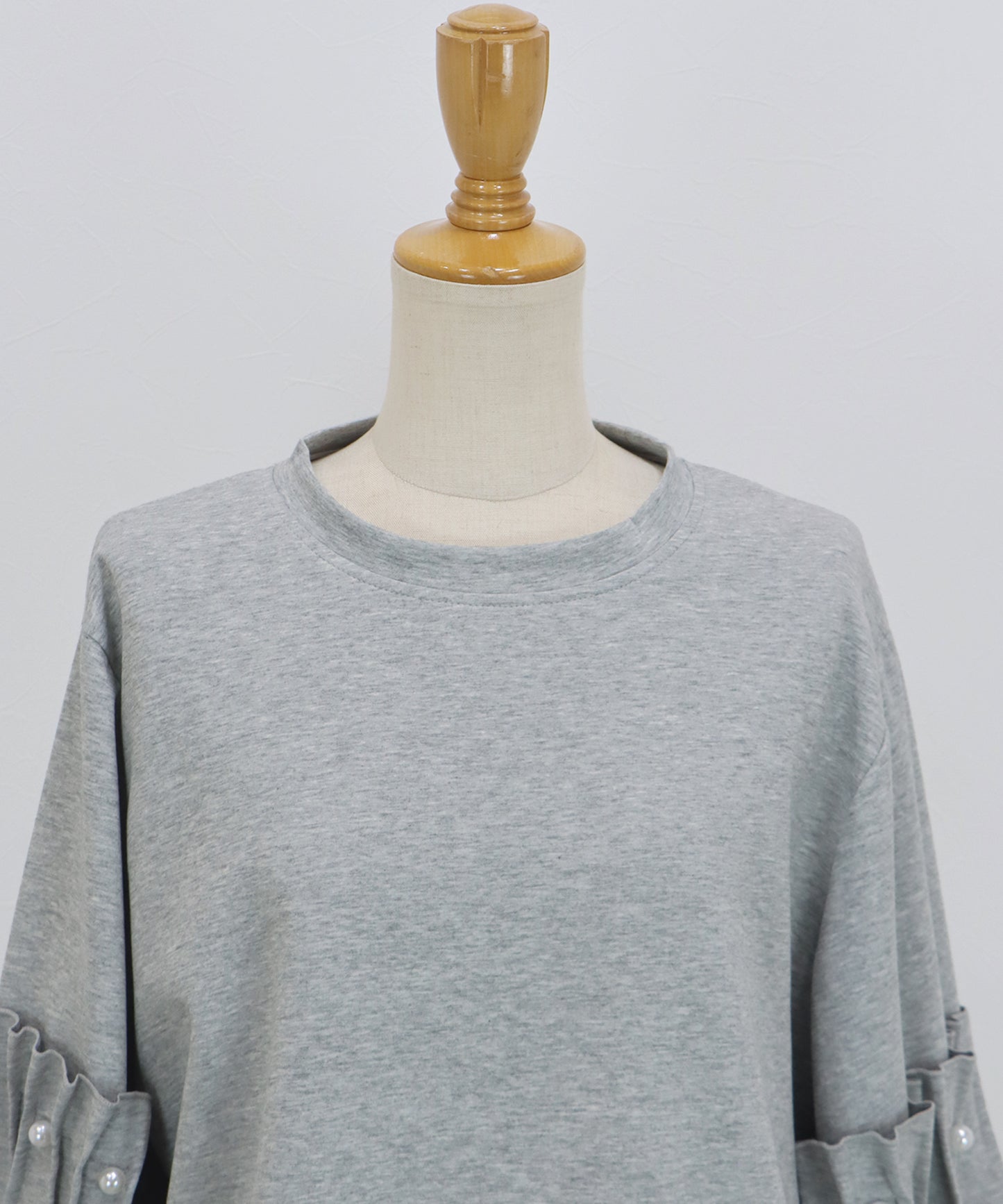 【早割5％OFF】ギャザースリーブパールスウェット