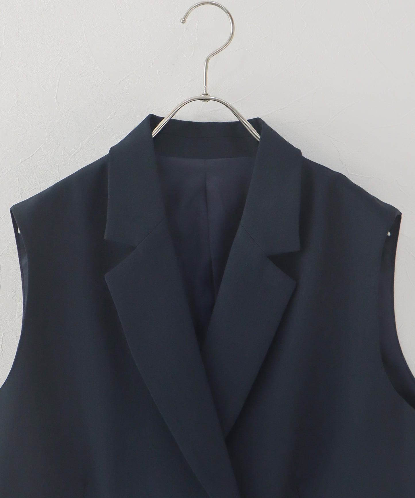 ニュアンスボタンテーラードジレ[ J by blue ]