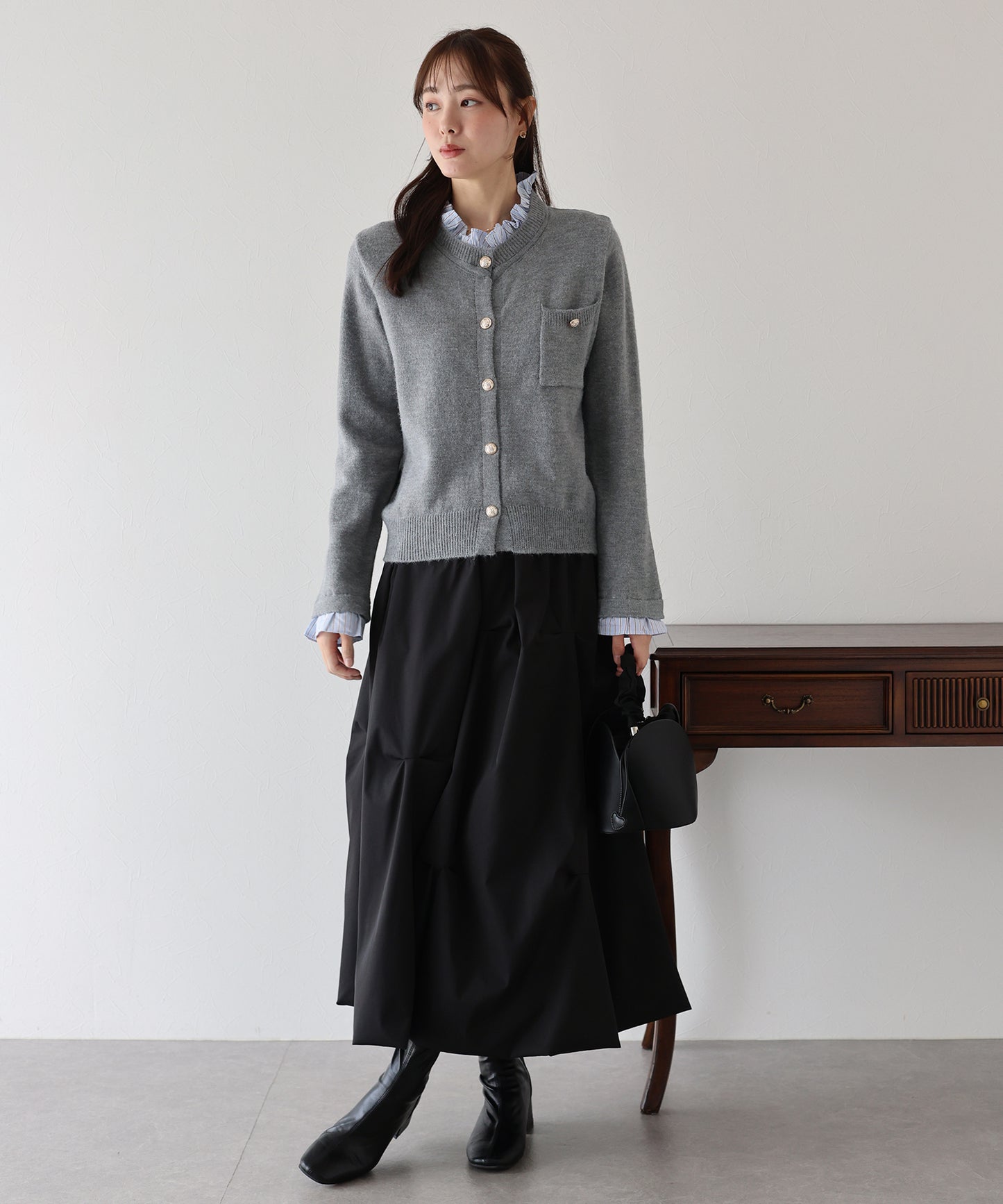 フリルシャツ襟カーディガン