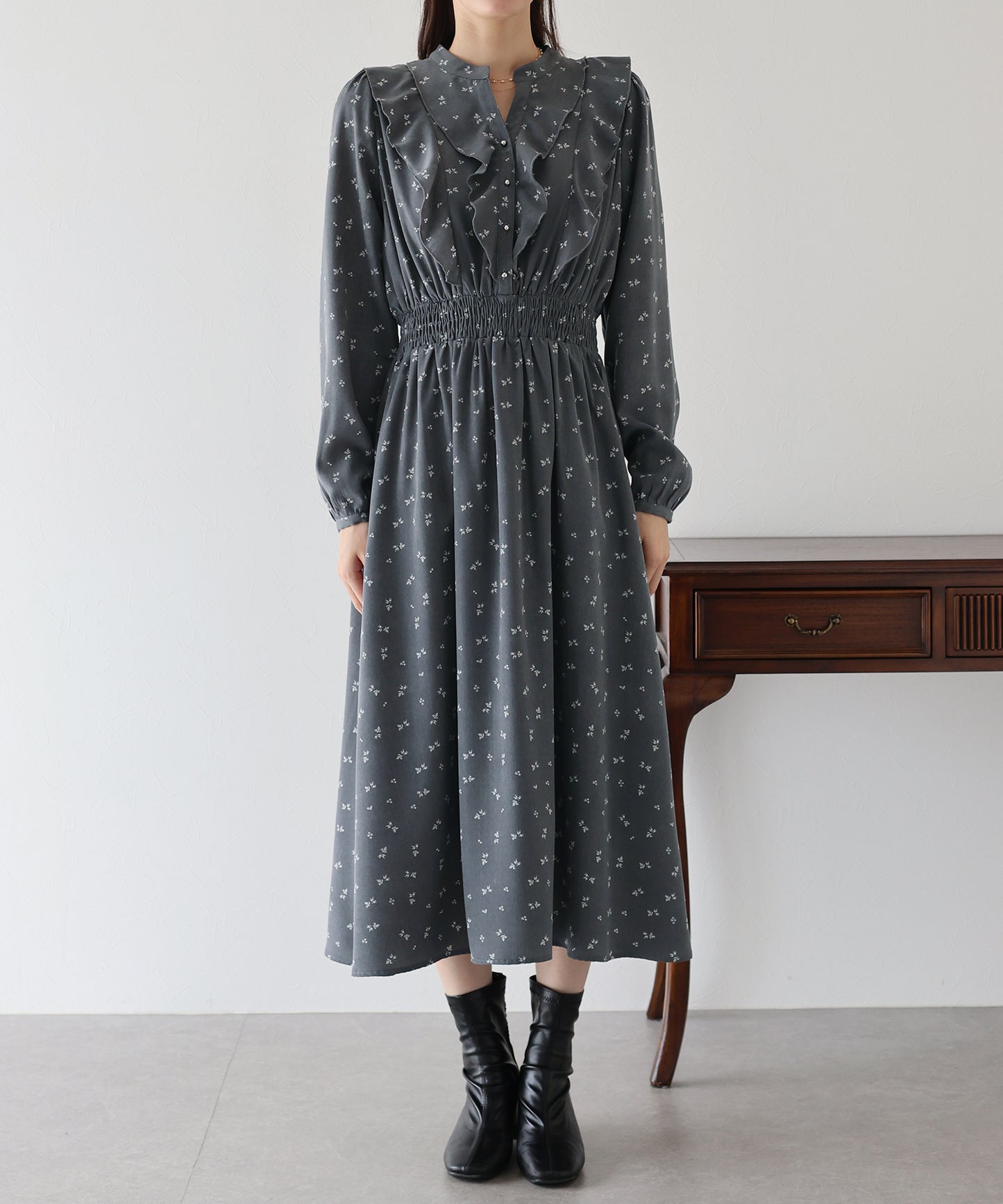 【早割5％OFF】フラワープリントフリルワンピース