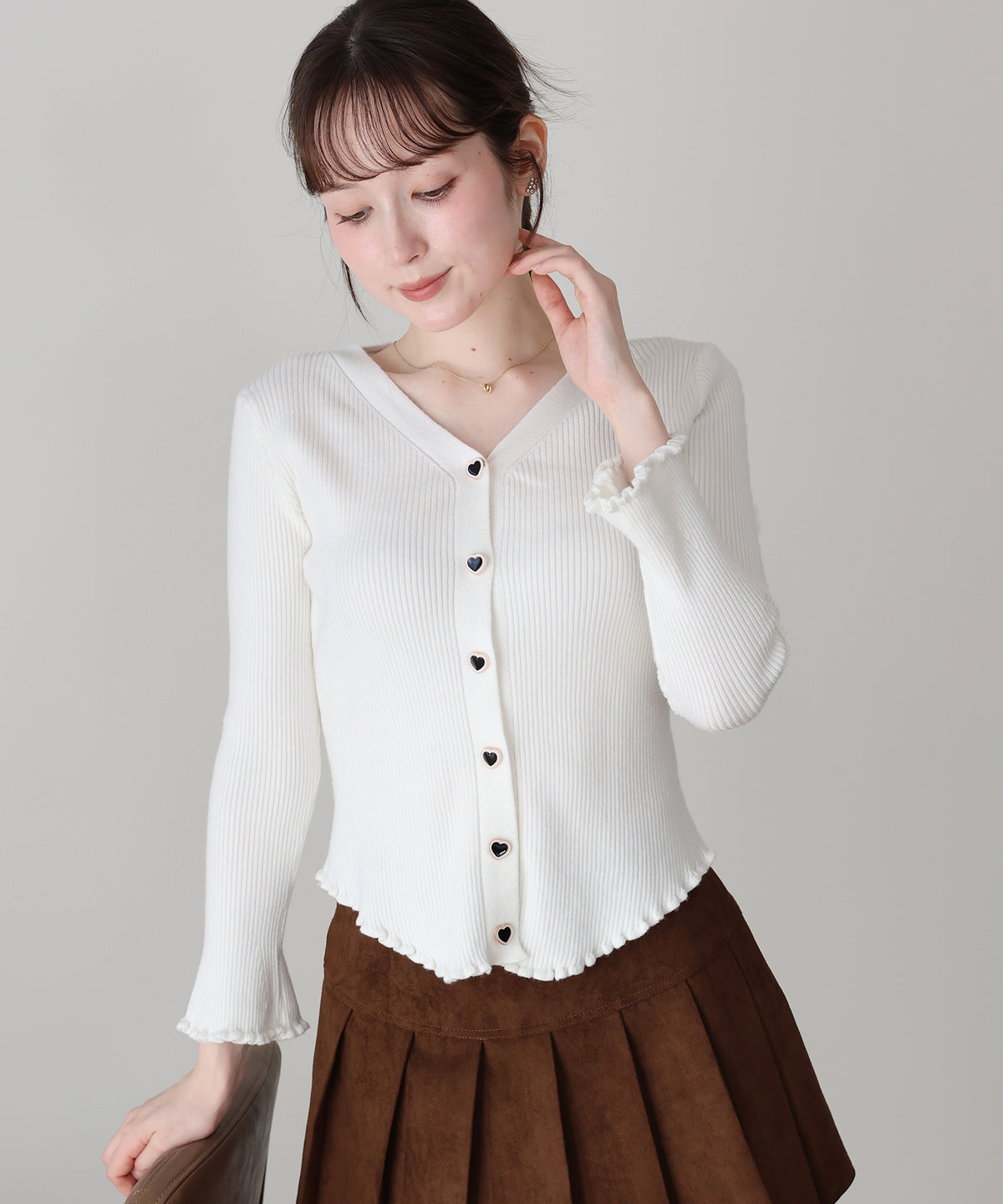 【早割5％OFF】ベロアリボンハートボタンカーディガン