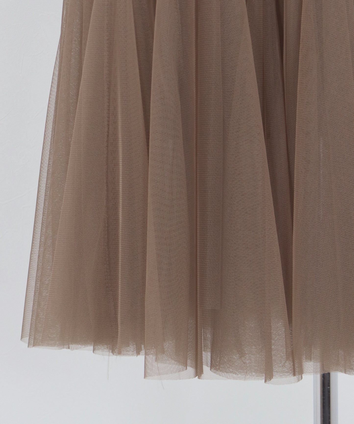 ビジュー付きチュールスカート