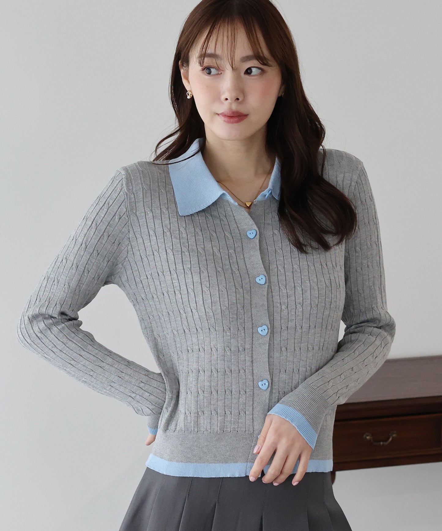 ハートボタンポロ襟カーディガン