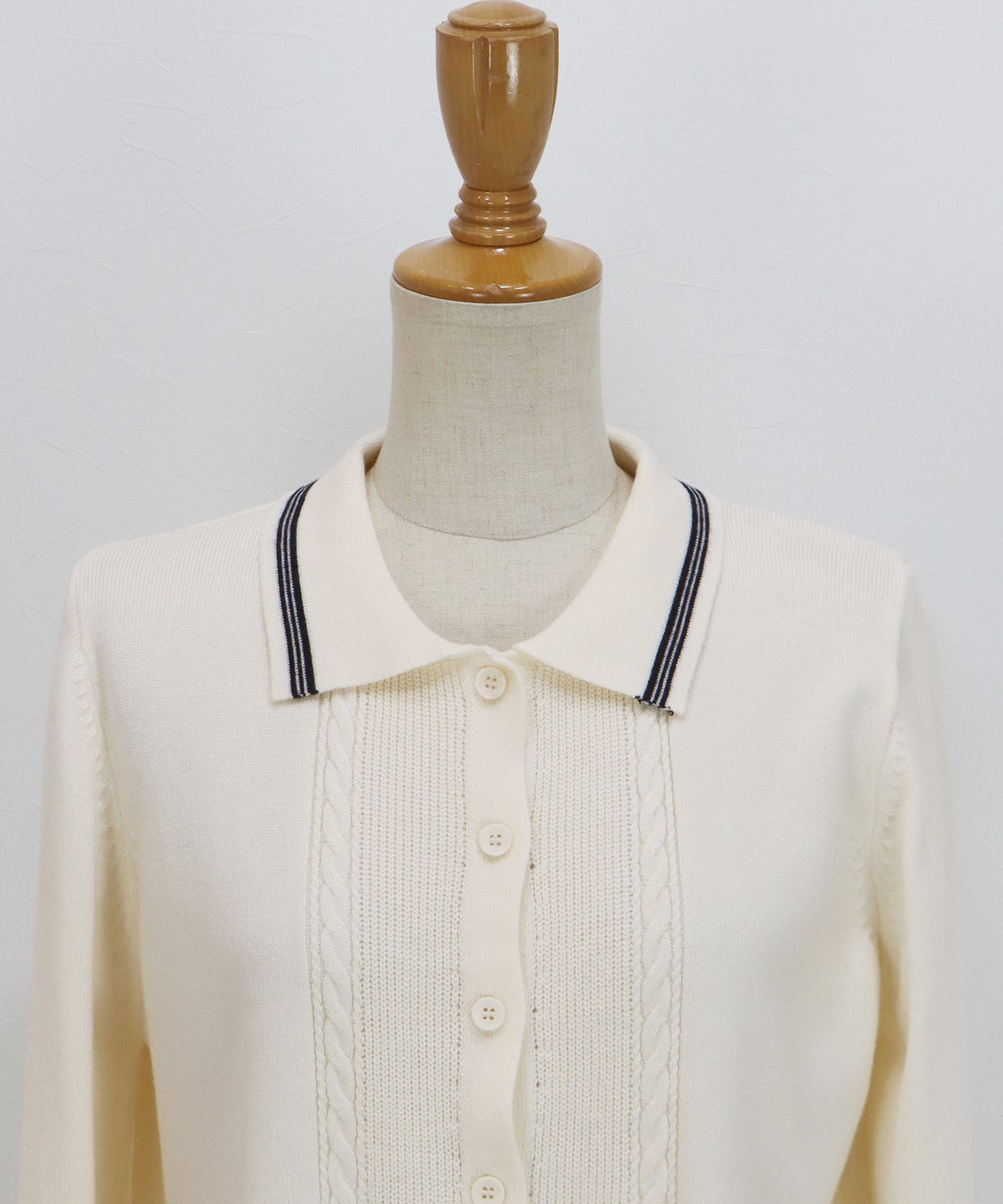 【早割5％OFF】ポロ襟ケーブルニットカーディガン