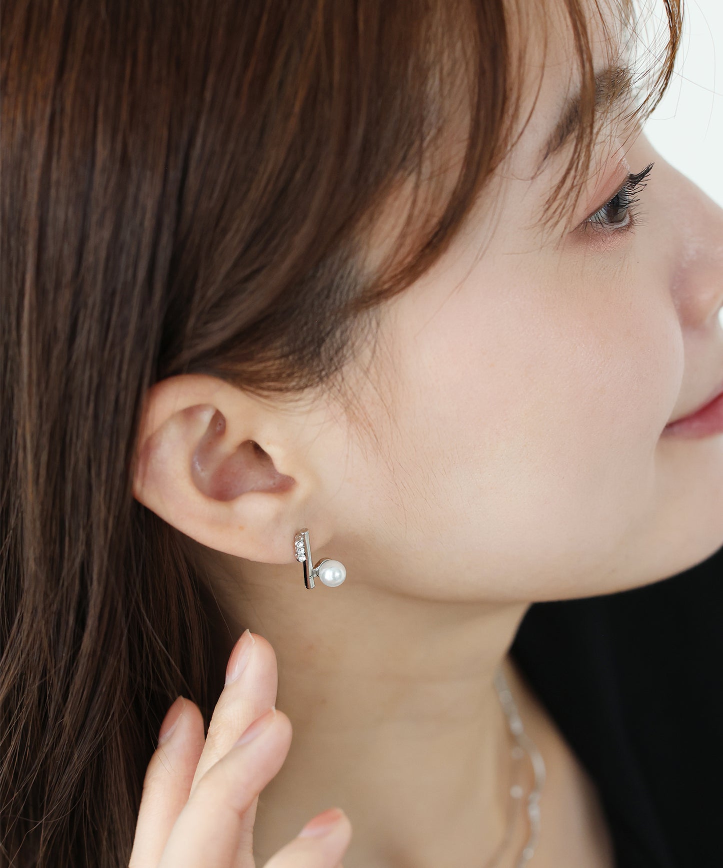 ラインビジューパールピアス【メール便】