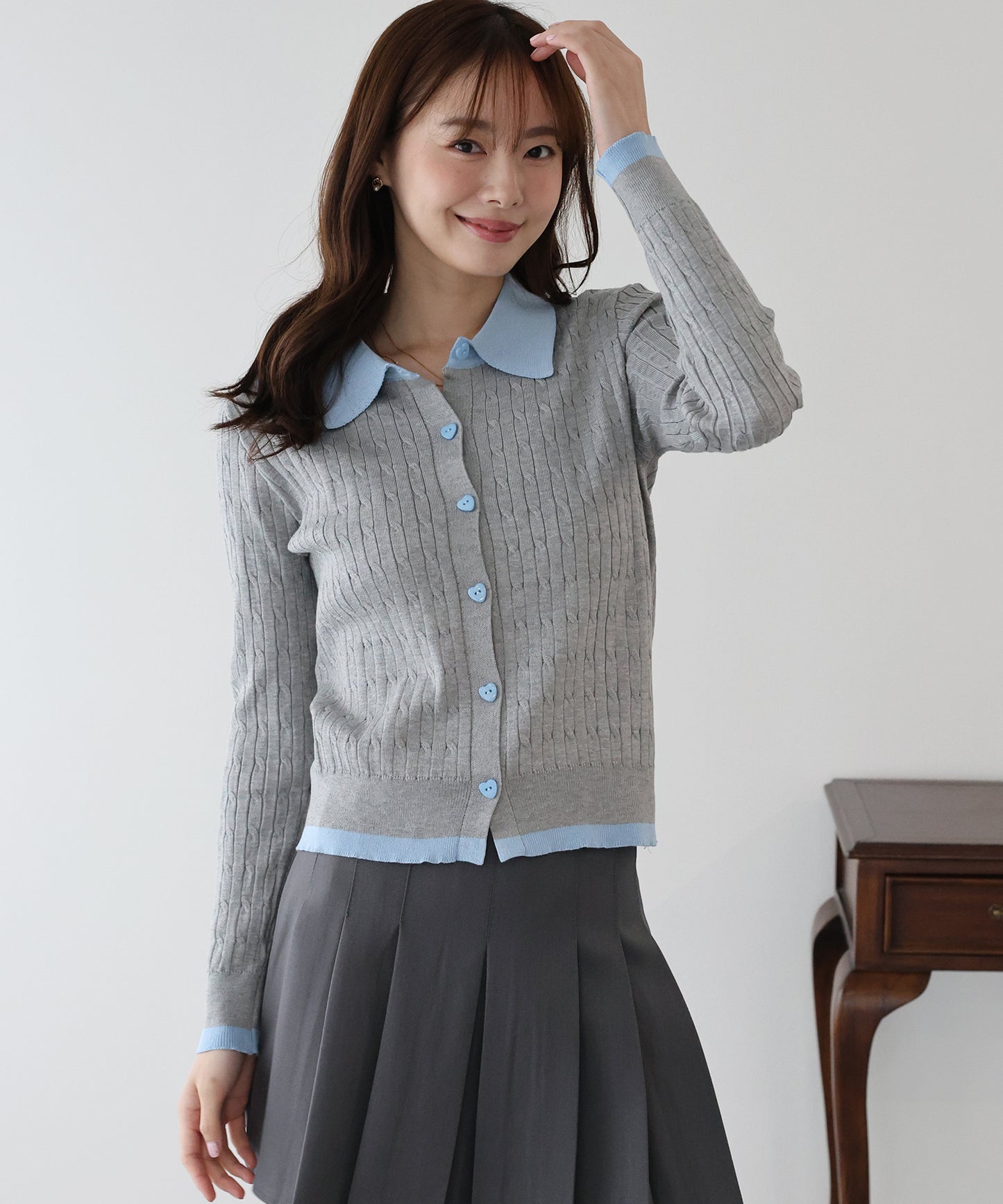 ハートボタンポロ襟カーディガン