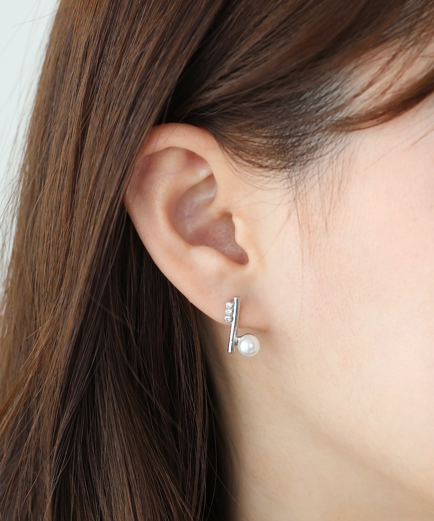 ラインビジューパールピアス【メール便】