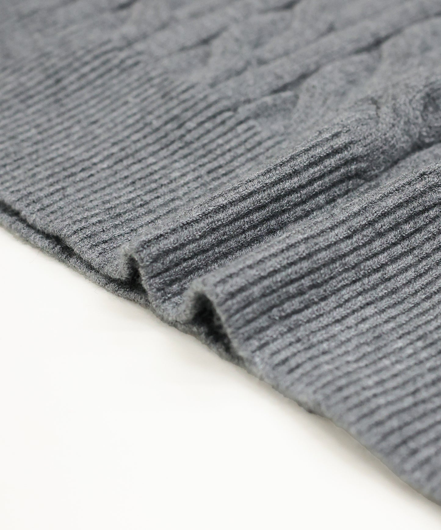 【早割5％OFF】リボン袖ドッキングケーブルニット
