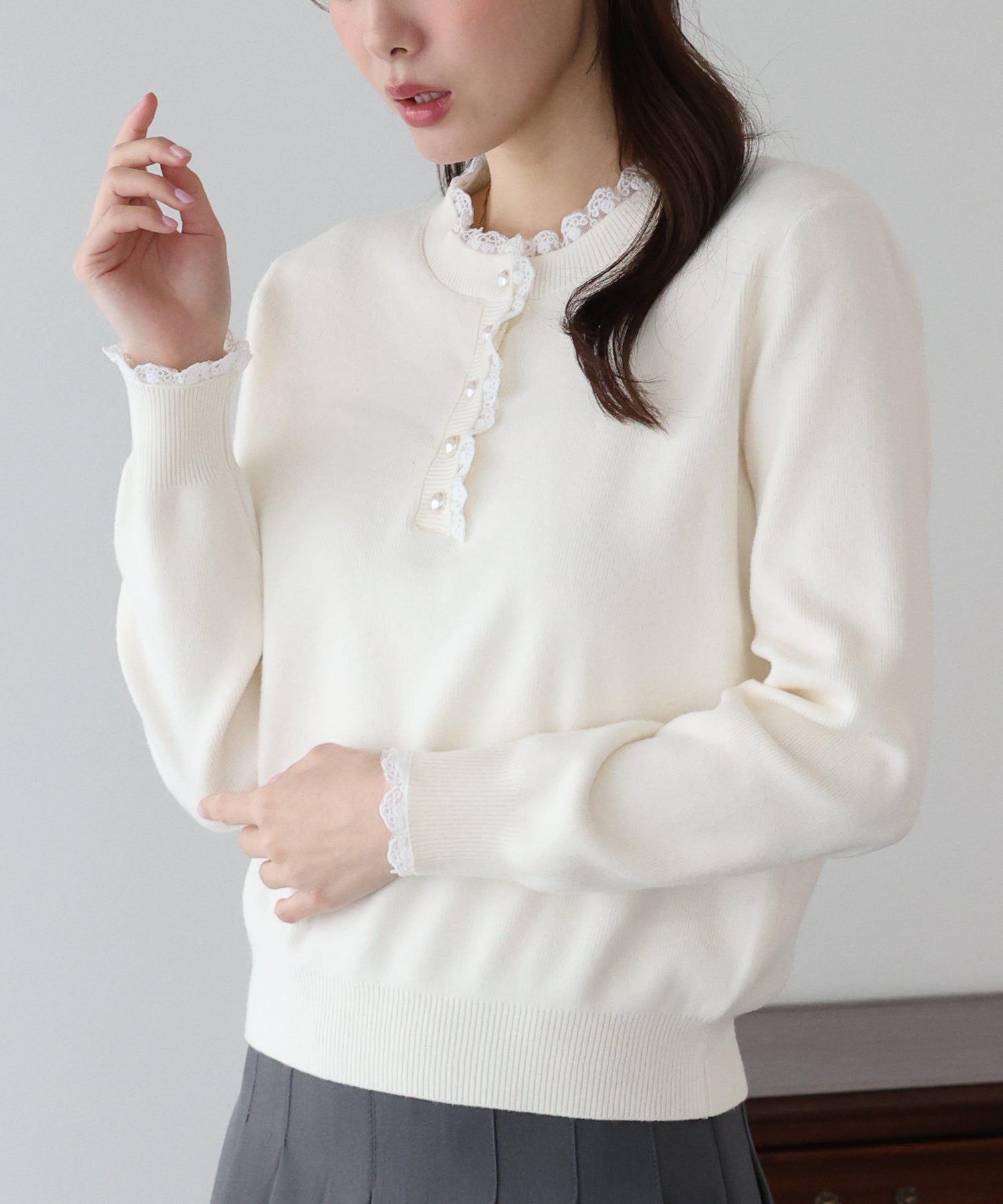 レースパールボタンニット – BLUE ONLINE