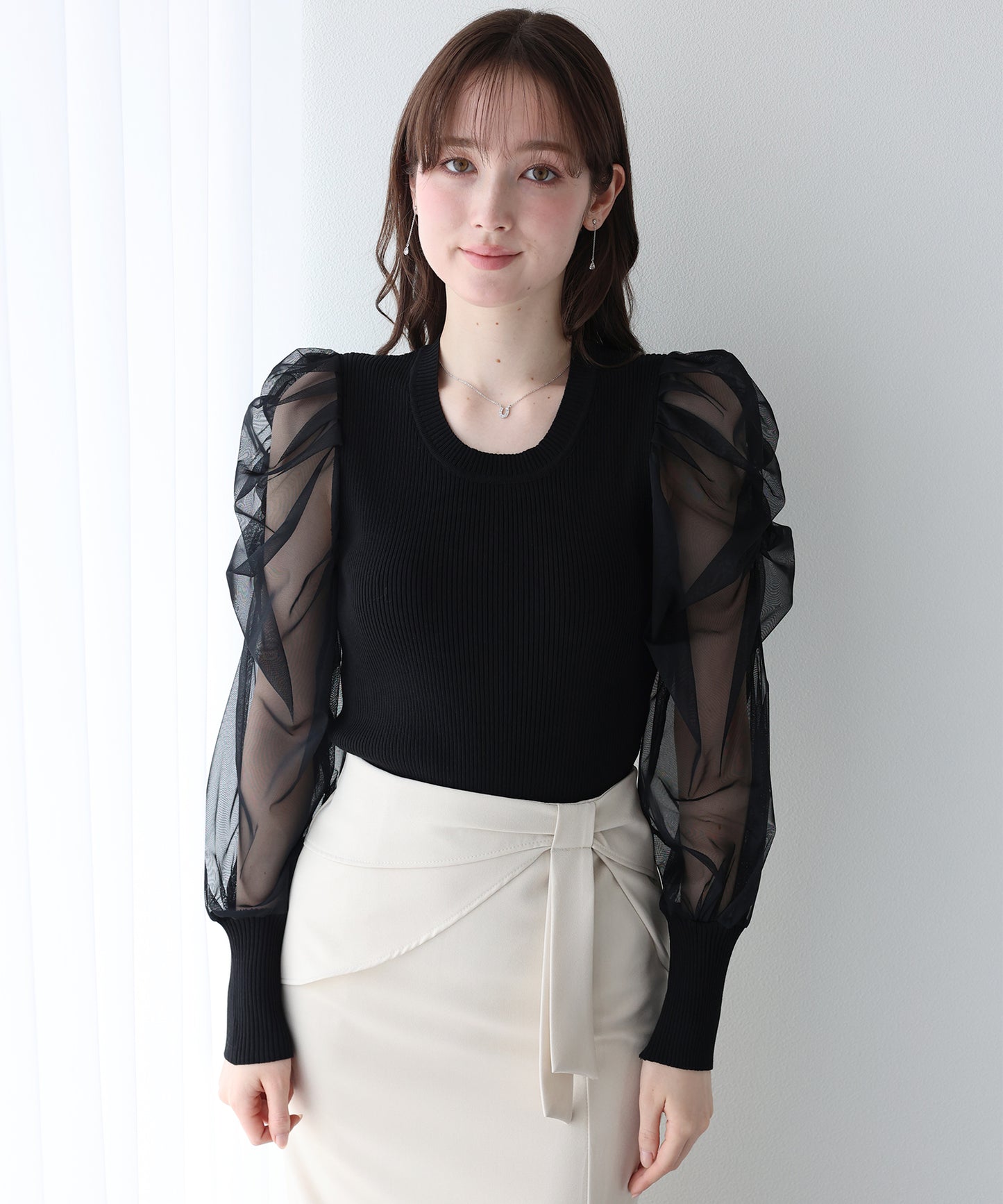 シースルースリーブニット
