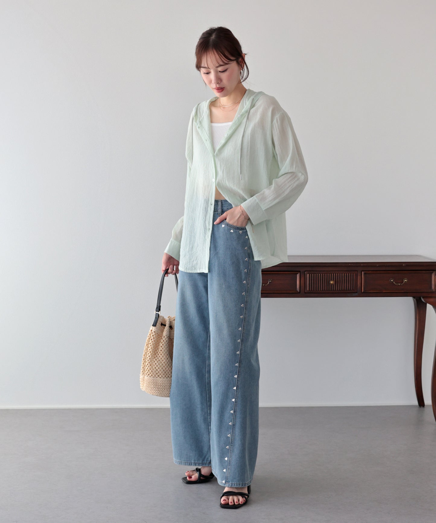 【早割5％OFF】ハードスタッズラインデニム