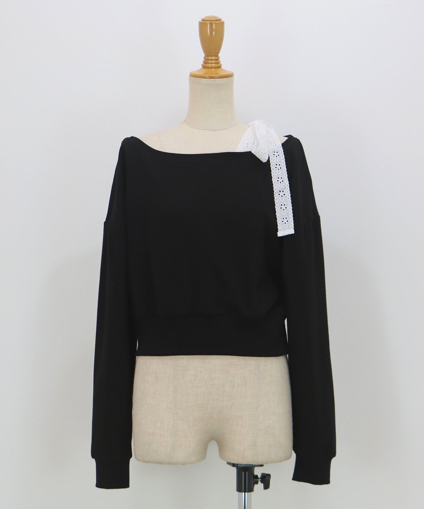 レースリボンオフショルスウェット
