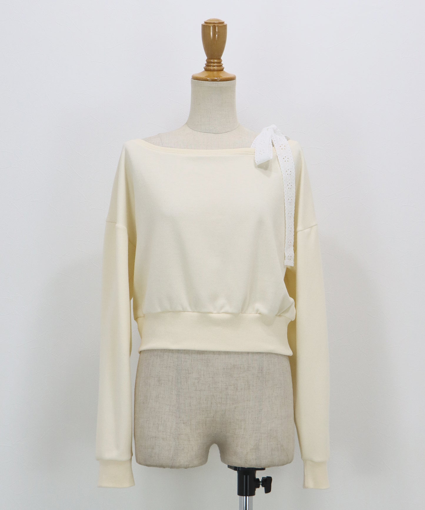 レースリボンオフショルスウェット