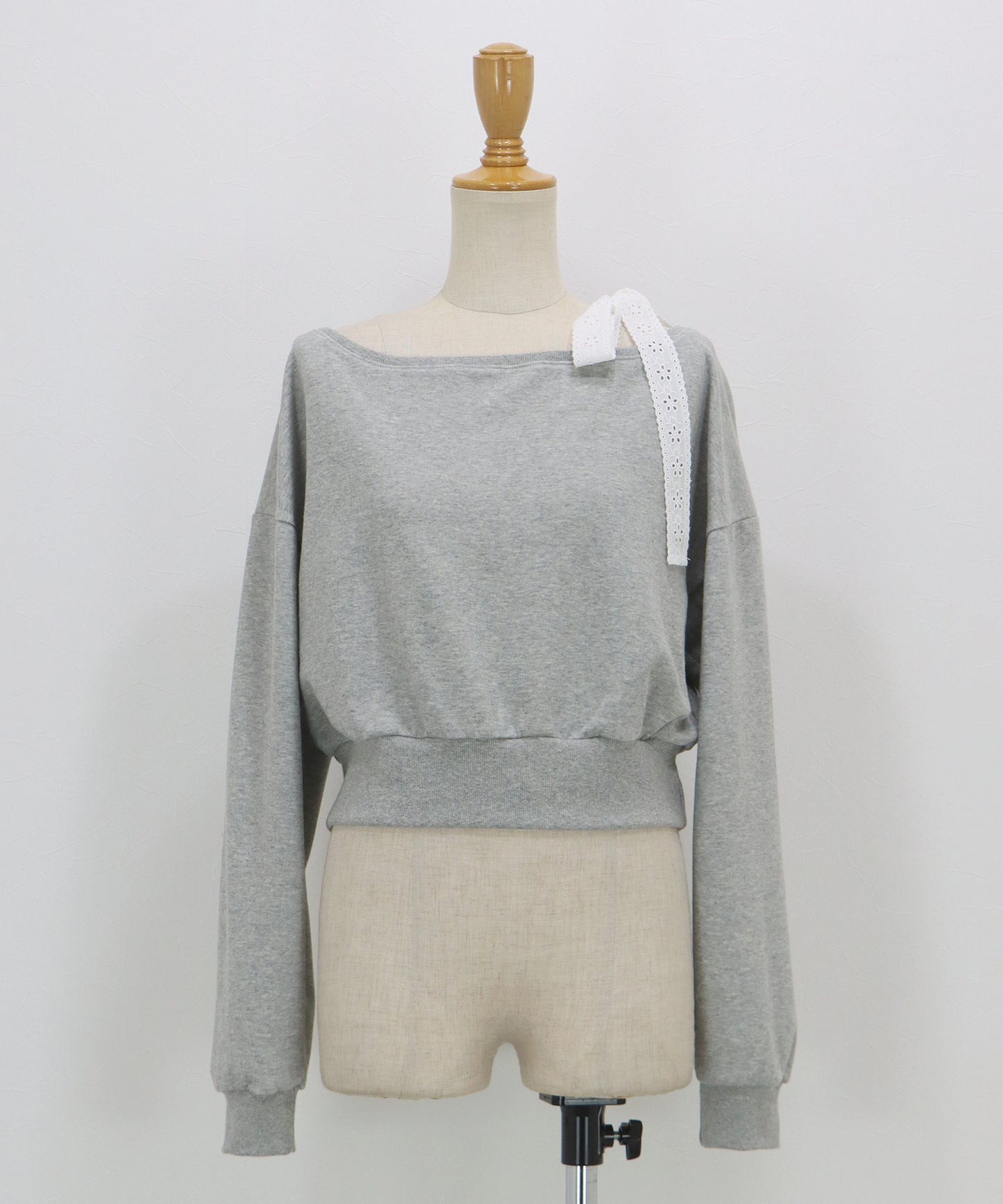 レースリボンオフショルスウェット