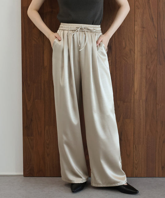 サテンドロストワイドパンツ