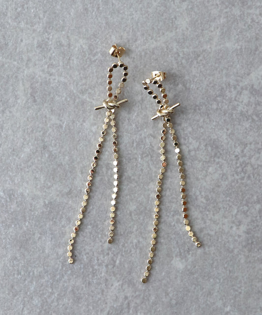 スパークルノットピアス/ニッケルフリー【ネコポス】