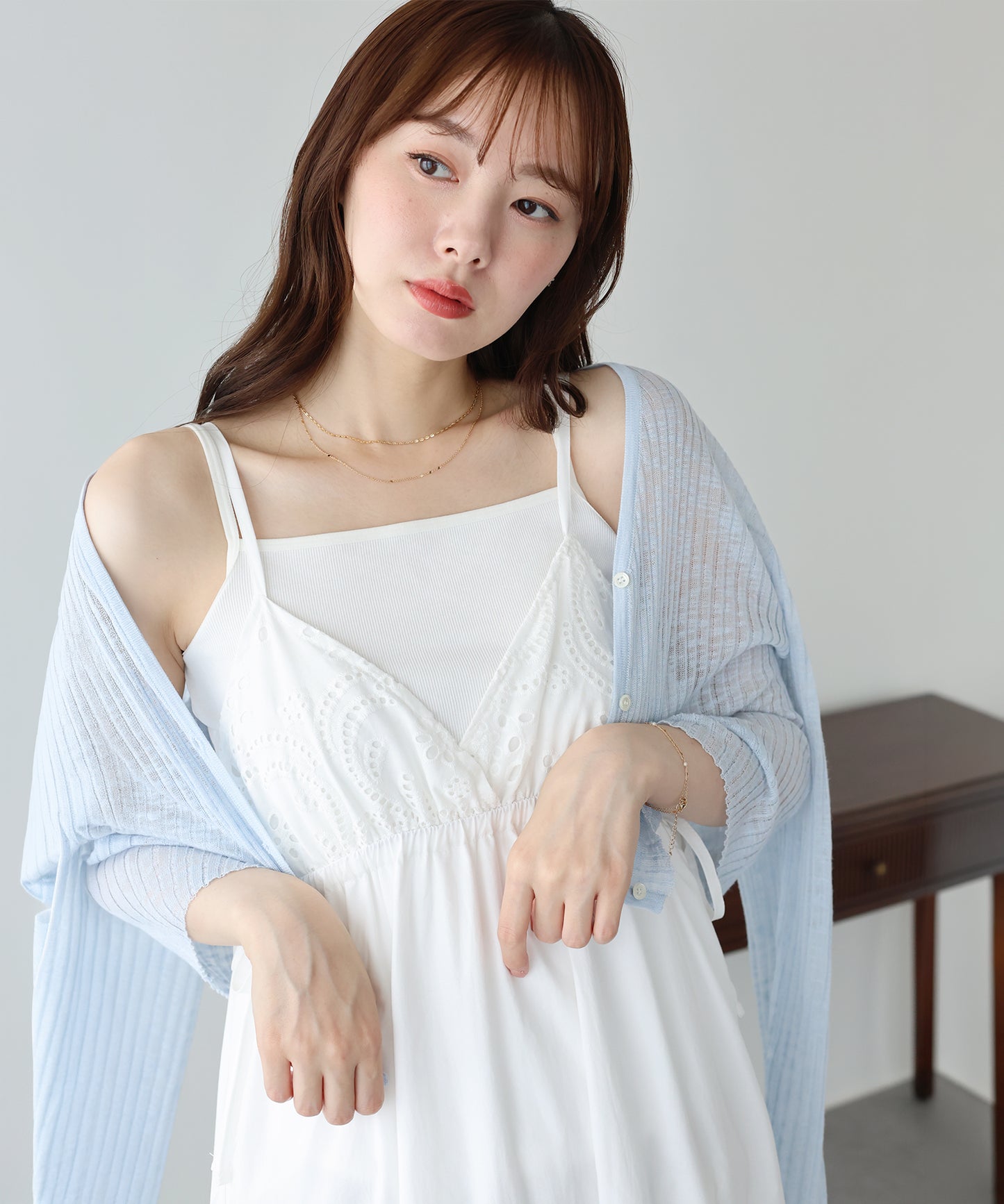 【早割5％OFF】《ショート＆ミディアム選べる着丈》コットンレースサイドリボンキャミワンピース