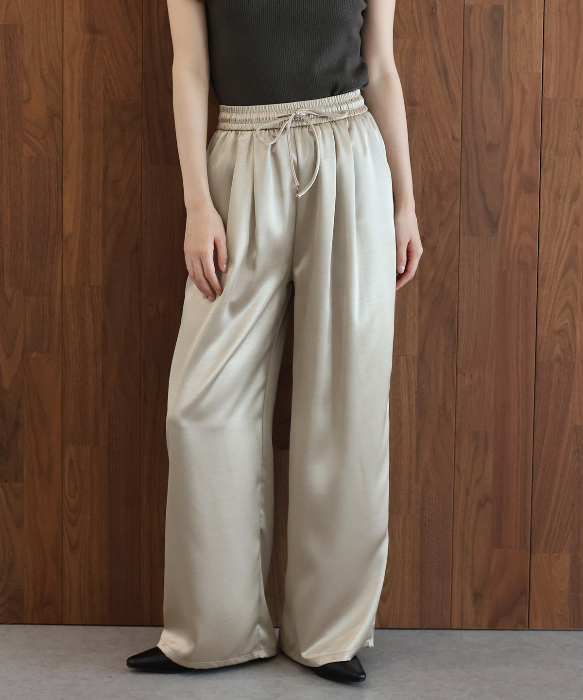 【早割5％OFF】サテンドロストワイドパンツ