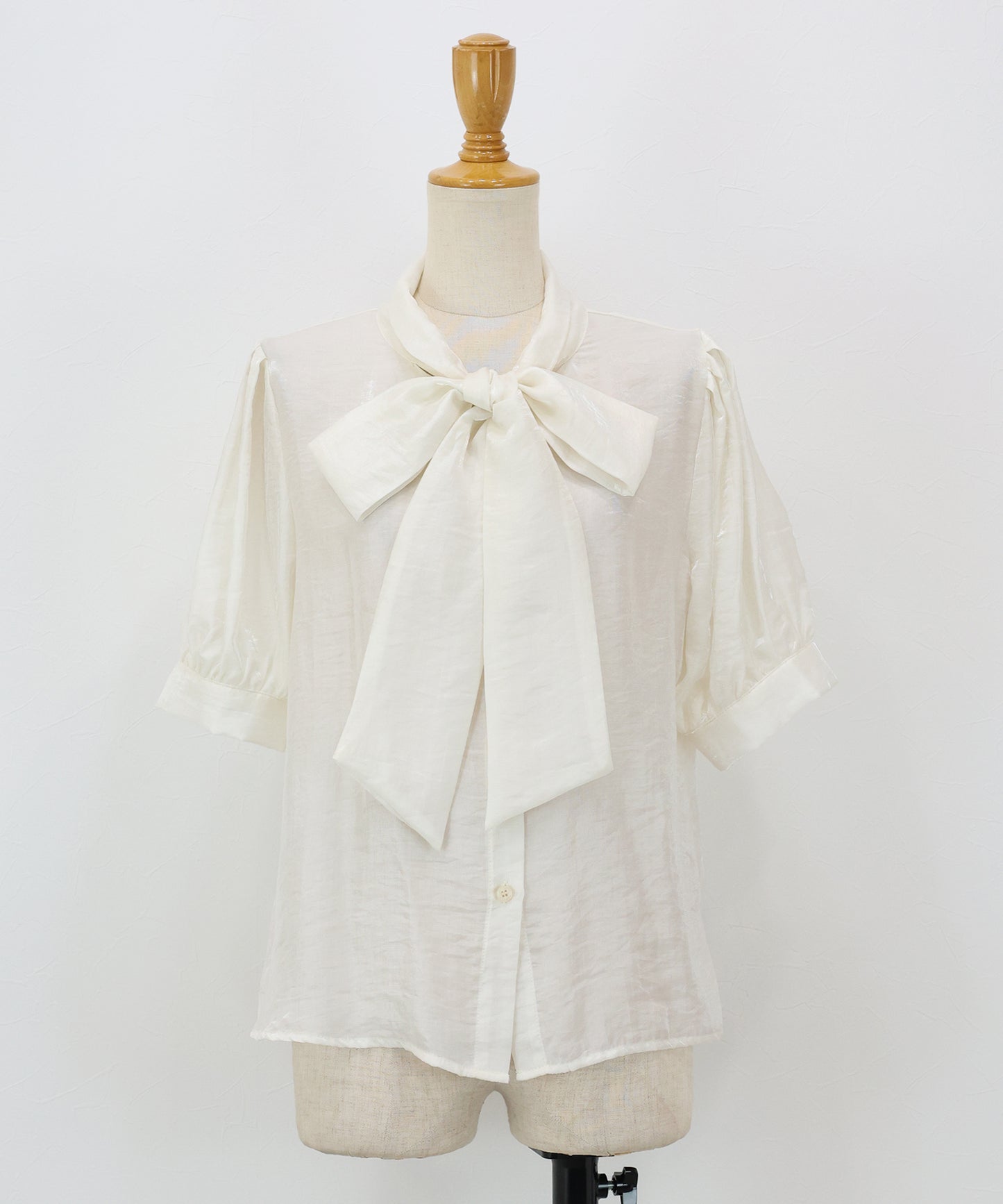 【早割5％OFF】リボンシアーサテンブラウス【メール便】